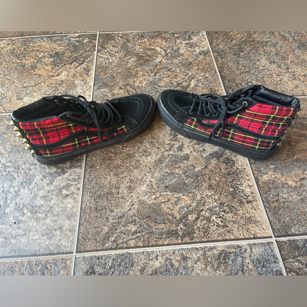 Vans SK8-Hi Slim Tartan Plaid Studded Sneakers- Red/Black/Plaid, Size M5/W6.5